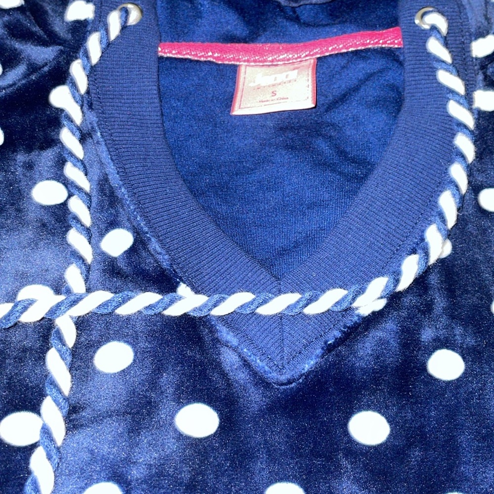 NWT JENNI Women’s size Small Polka Dot Navy Hoodie - Picture 5 of 8